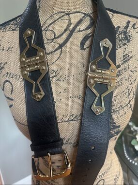 Michael Kors Black Leather Belt with Gold-Tone Hinge Hardware size Medium